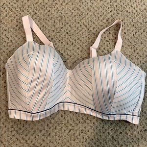 Super cute cacique lounge bra. Size 44H